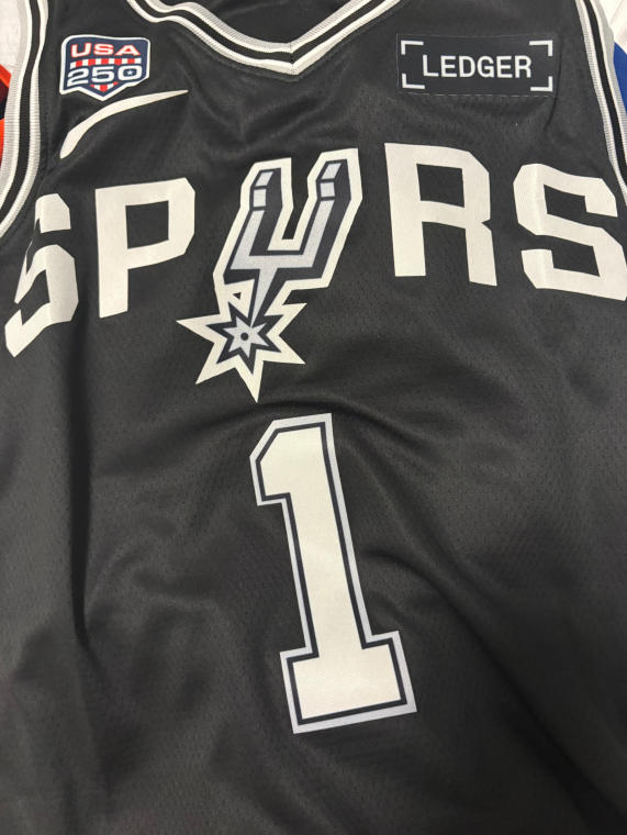 Camiseta Victor Wembanyama Baloncesto #1 San Antonio Spurs 2026 Negro Finales Edition photo review