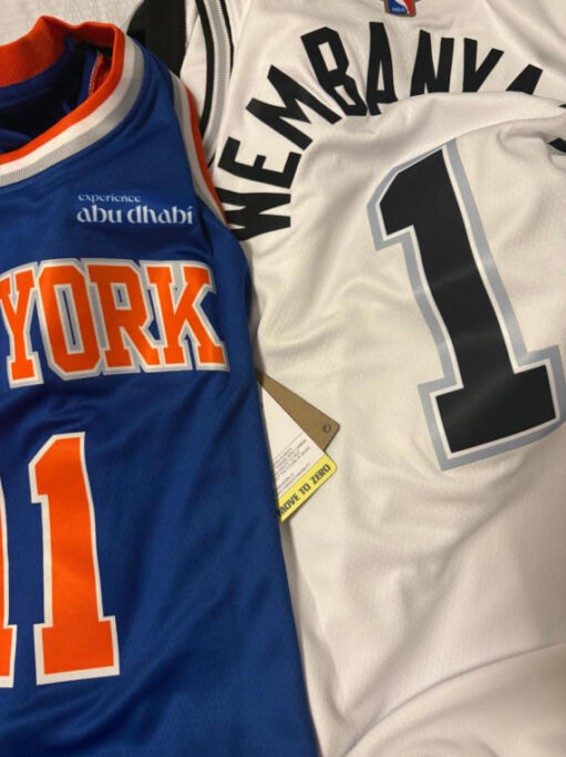 Click to view full screen Camiseta Jalen Brunson Baloncesto #11 New York Knicks 2026 Azul Finales Edition photo review